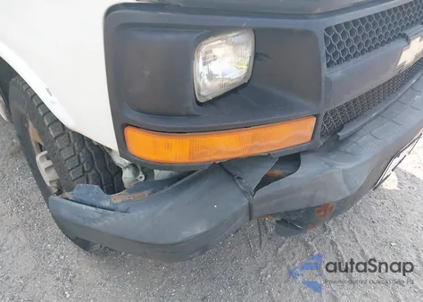 2009 Chevrolet Express 2500 Work Van z USA, uszkodzony, nr VIN 1GCGG25C691125228